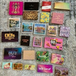 Eyeshadow palette bundle (25 eyeshadow palettes)